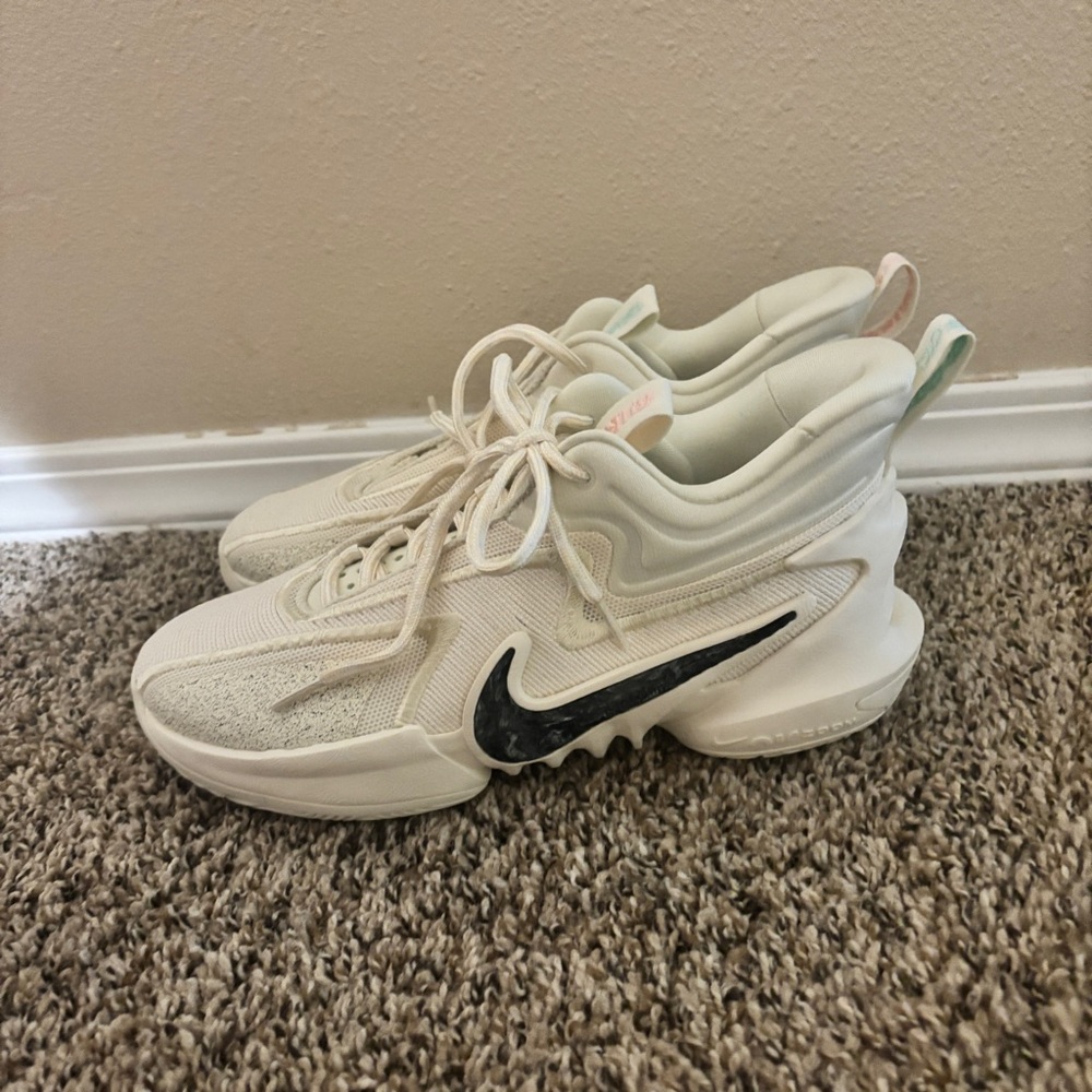 Nike Cosmic Unity 2 Size 8 Men’s